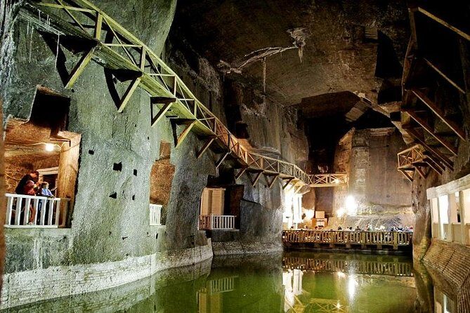 Auschwitz-Birkenau and Salt Mine Full day tour - What Makes This Tour Stand Out?