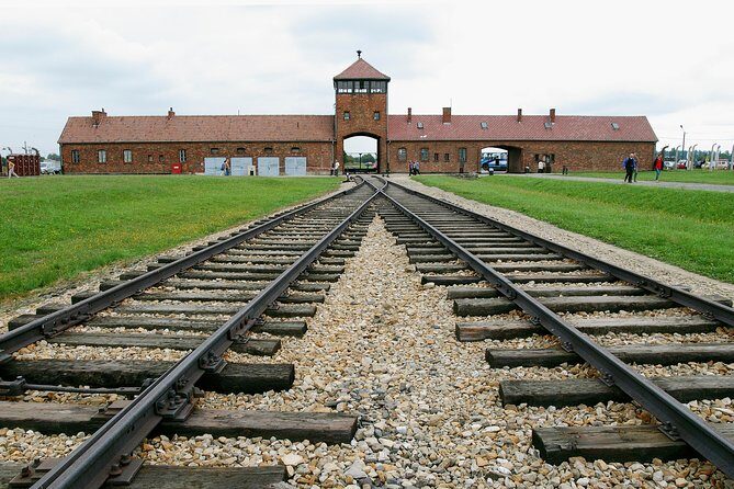 Auschwitz-Birkenau and Wieliczka Salt Mine Day Tour from Krakow with private car - Why This Tour Stands Out