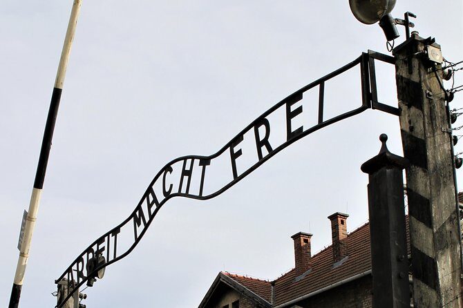 Auschwitz & Birkenau English guided tour by private transport from Katowice - Key Points