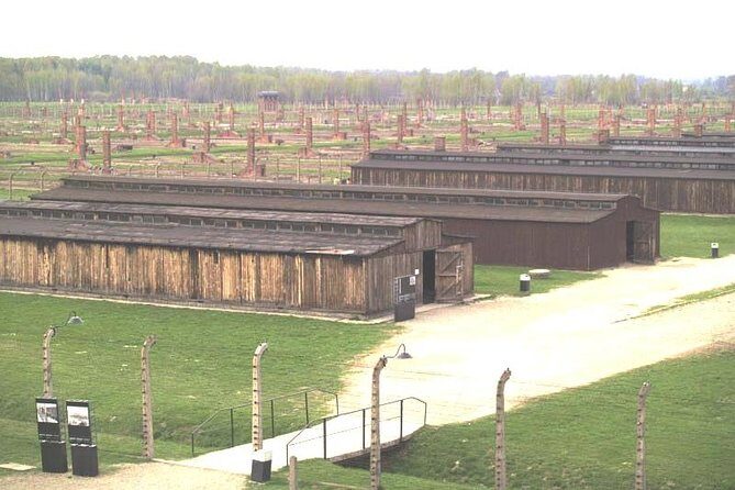 Auschwitz-Birkenau guided tour from Krakow with a private transport - The Itinerary in Detail