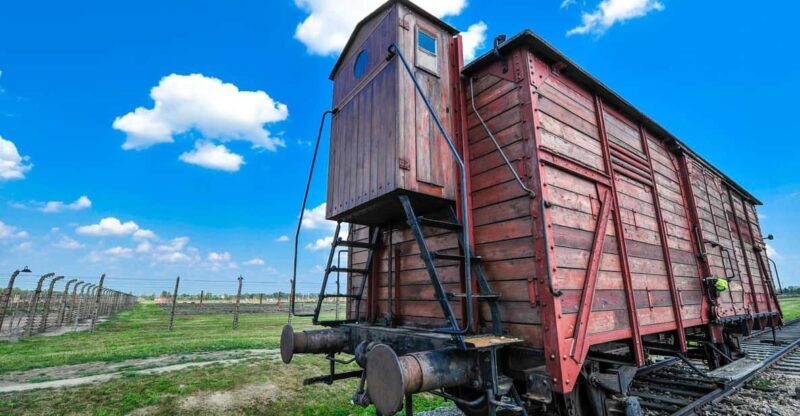 Auschwitz-Birkenau: Guided Tour with Fast Track Ticket - Key Points
