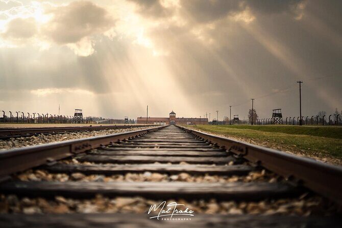 Auschwitz-Birkenau Memorial and Museum Guided Tour - Private Transport - The Itinerary: What to Expect