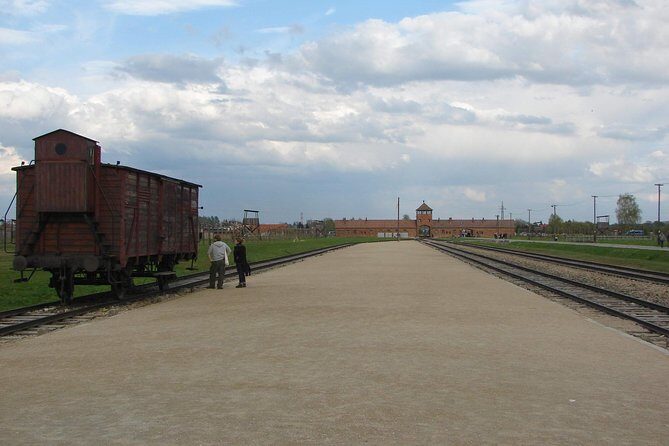 Auschwitz - Birkenau Museum and Memorial Private tour - Practicalities and What to Expect