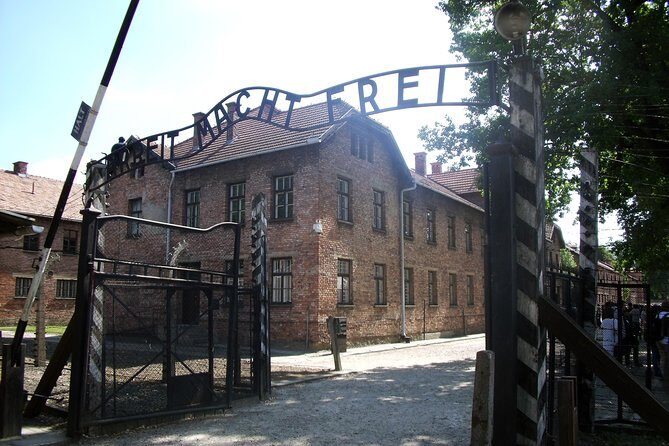 Auschwitz Birkenau Museum and Salt Mine All Inclusive DAY TRIP with Local Guides - Who Is This Tour Best For?