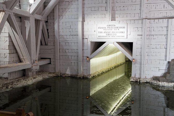 Auschwitz & Wieliczka ONE DAY Guided Tour +Private Transportation - The Journey: What to Expect from the Tour