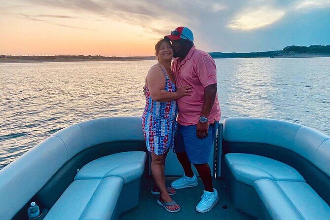 Austin Lake Travis Barge Crawl Bar Hopping Tour by Boat - How It Breaks Down: Pros and Cons