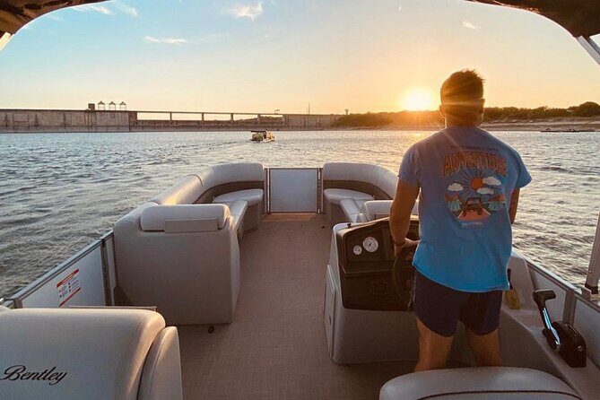 Austin Lake Travis Barge Crawl Bar Hopping Tour by Boat - FAQs