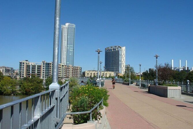 Austin Small Group Night Tour with Famous Austin Bat Boat Cruise - FAQs: Your Questions Answered