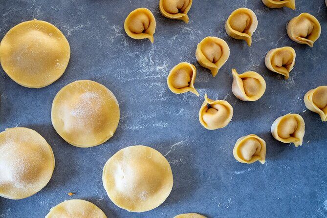 Authentic 4-Course Dinner and Wine Pairing in Florence - Key Points