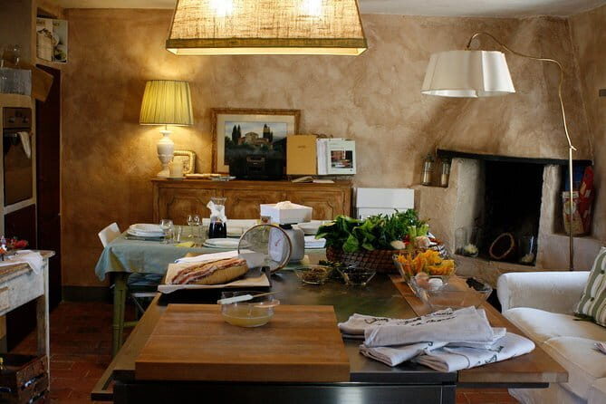 Authentic Culinary Experience in a Tuscan Family Estate - Key Points