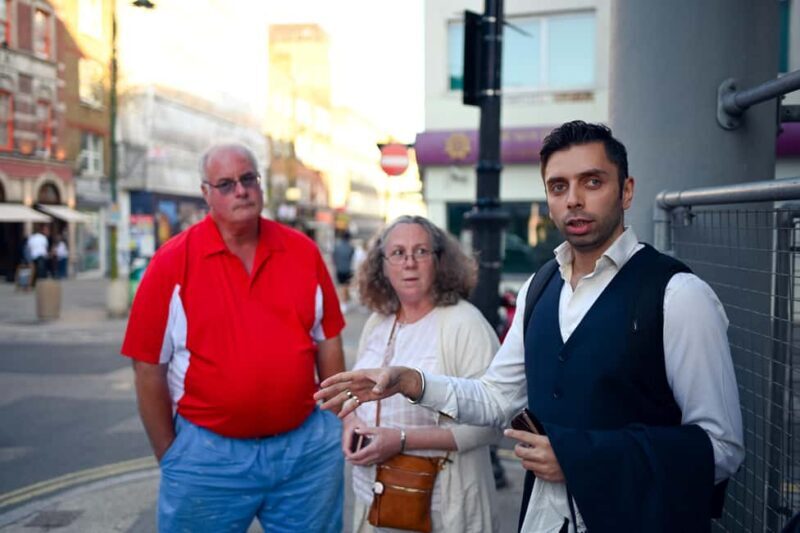 Authentic East London Indian Food Tour with 6+ Tastings - Guides and Atmosphere