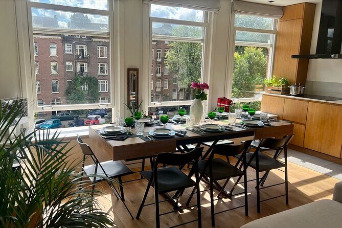 Authentic Italian Dinner in Cozy Canal Home in Amsterdam - Key Points