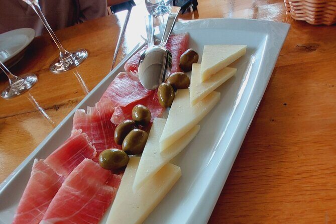 Authentic Private Tour NP Krka With local Lunch and Wine Tasting - Transportation and Guide: Comfort and Convenience