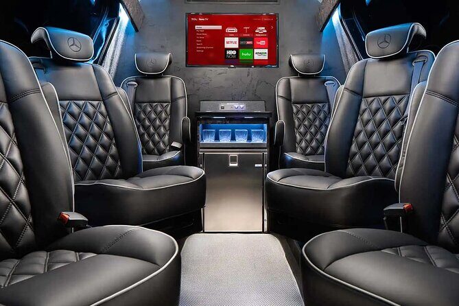 Autumn Romance Escape: A Nashville Couples' Getaway - Who Is This Tour Best Suited For?