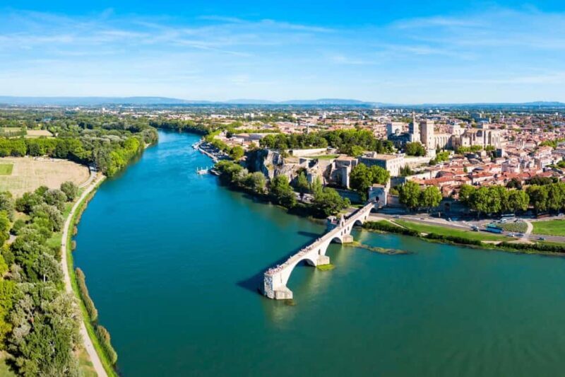 Avignon: Express Walk with a Local in 60 minutes - Exploring Avignon in a Flash: The 60-Minute Local Walk