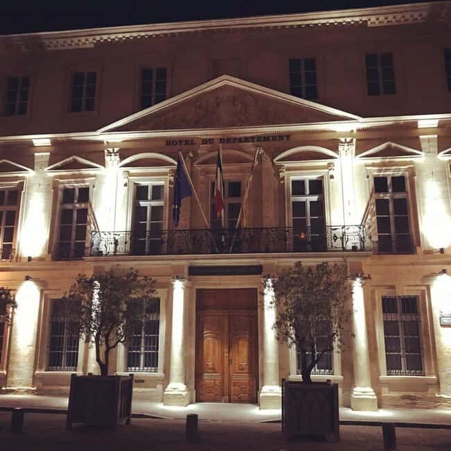 Avignon: Villeneuve lez Avignon - Why Consider a Night Tour?