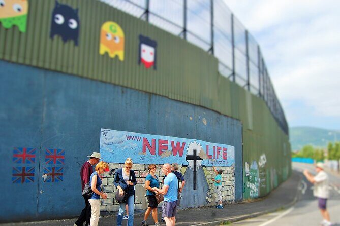 Award winners Express 2 hrs Black Taxi tours and Mural Taxi Tour - What to Expect from the Tour