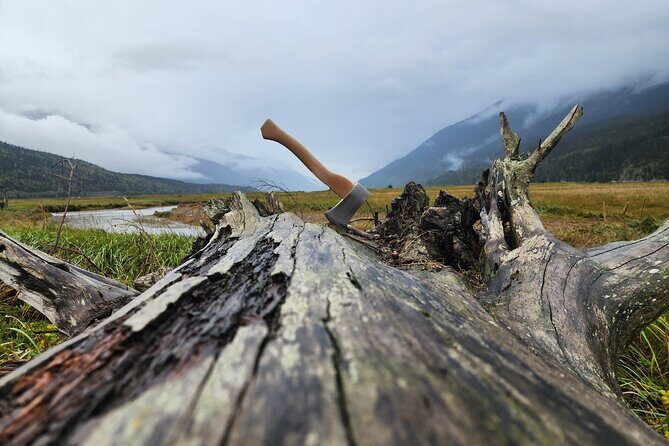 Axe Throwing - 60 minute Experience - Introduction