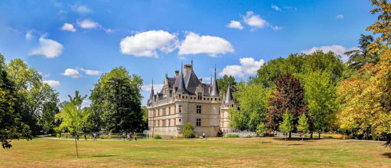Azay-le-Rideau Castle: Private Guided Tour with Ticket - Who Will Enjoy This Tour?