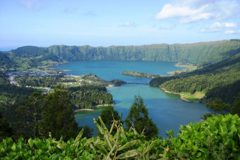 Azores: Sete Cidades Scenic Jeep Tour from Ponta Delgada - Who Will Appreciate This Tour?