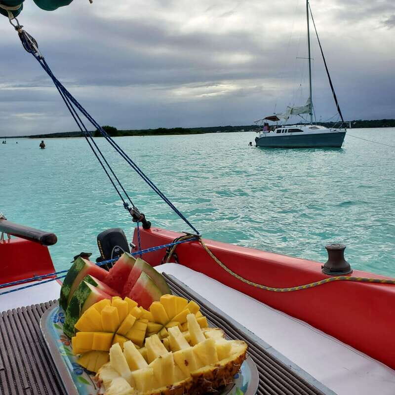 Bacalar: 4hr Private Sailing Tour with Guacamole & Drinks - Who Is This Tour Best For?