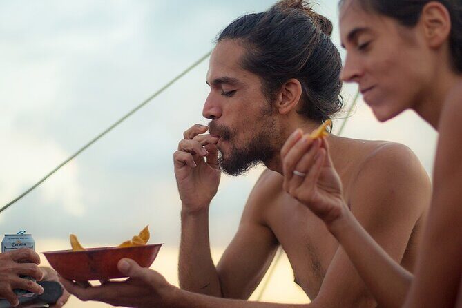Bacalar: 4hr Private Sailing Tour with Guacamole & Drinks - Who Would Enjoy This Tour?