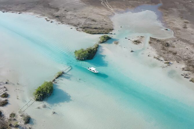 Bacalar Boat Tour and Visit to Cenotes - A Detailed Look at the Tour Experience
