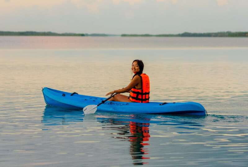 Bacalar: Full Day Kayak Rental in the Lagoon of Seven Colors - What to Expect from the Full-Day Kayak Experience in Bacalar