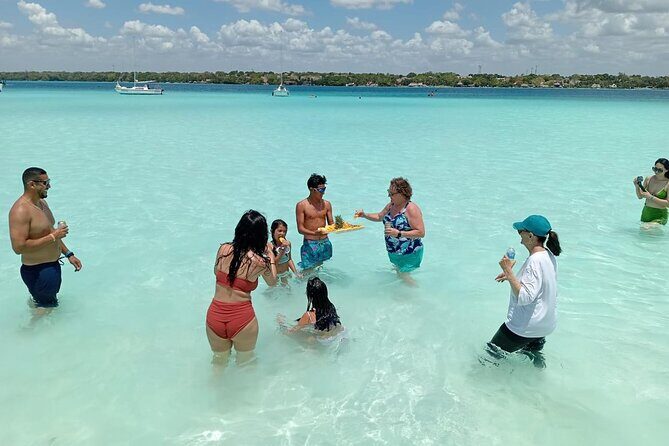 Bacalar Seven Colors Lagoon Boat Tour - Lunch and Rest: Tasting Authentic Mexican Cuisine