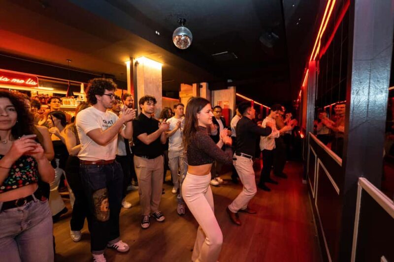 Bachata Class for International Students In Barcelona - What the Experience Offers