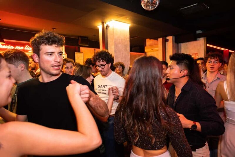 Bachata Class for International Students In Barcelona - Who Should Consider This Class?