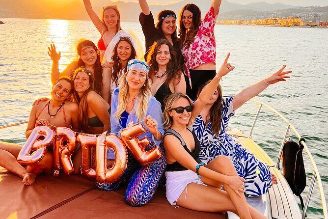 Bachelorette party, boat party in Salerno with aperitif and tapas - A Relaxed and Stylish Bachelorette Boat Party in Salerno