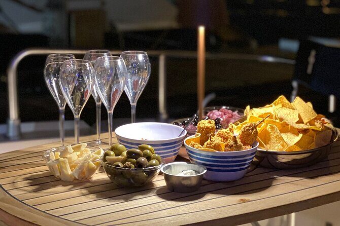 Bachelorette party, boat party in Salerno with aperitif and tapas - FAQ