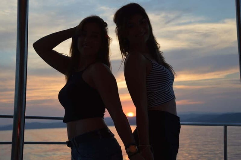 Back to the '80s Disco Cruise Ammouliani Round Tour - The Party Atmosphere and Music