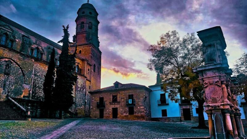 Baeza: Guided walking tour of history and legends - Practical Details and Value