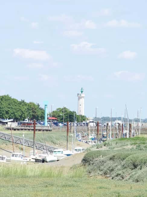 Baie de Somme: Day tour of the Picardy coastline - Exploring the Baie de Somme: A Day Tour of the Picardy Coastline