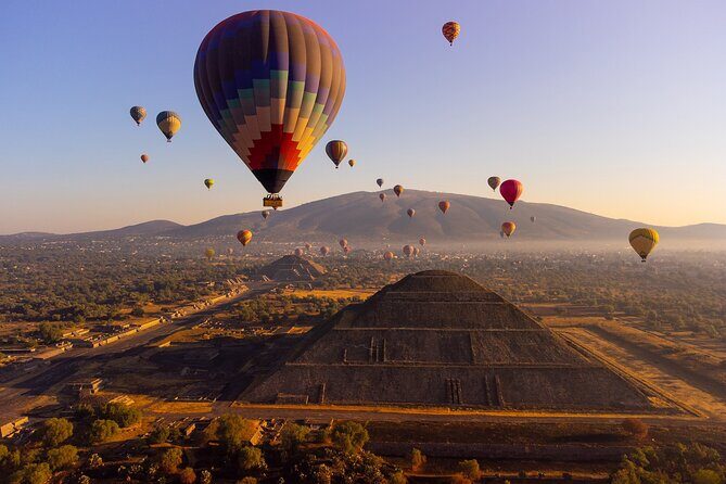 Balloon flight + pick up in CDMX + Breakfast in Cave + Teotihuacan - Key Points