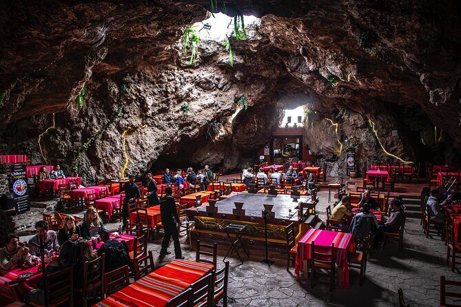 Balloon flight + pick up in CDMX + Breakfast in Cave + Teotihuacan - An Overview of What You’re Signing Up For