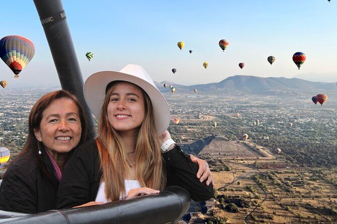 Balloon flight with breakfast in Cave and Pyramids from CDMX - An In-Depth Look at the Tour Experience