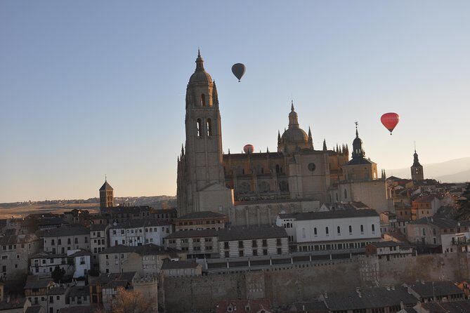Balloon Ride Over Segovia or Toledo with Optional Transport from Madrid - What the Experience Looks Like
