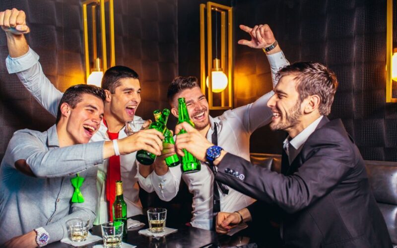 Bamberg: Bar & Club Tour with free Shots & VIP entry - FAQ