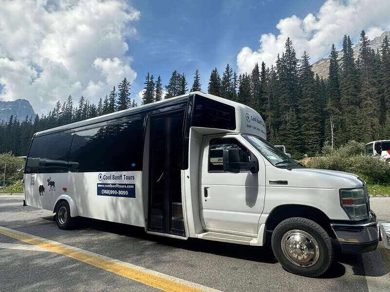 Banff/Canmore: Moraine Lake and Lake Louise 90 Min Each - The Sum Up