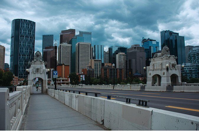 Banff Canmore to Calgary YYC Airport Transfer - FAQ