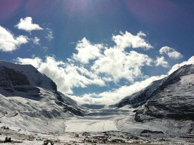 Banff: Experience Moraine, Louise & Peyto Lakes (2 Days) - FAQs