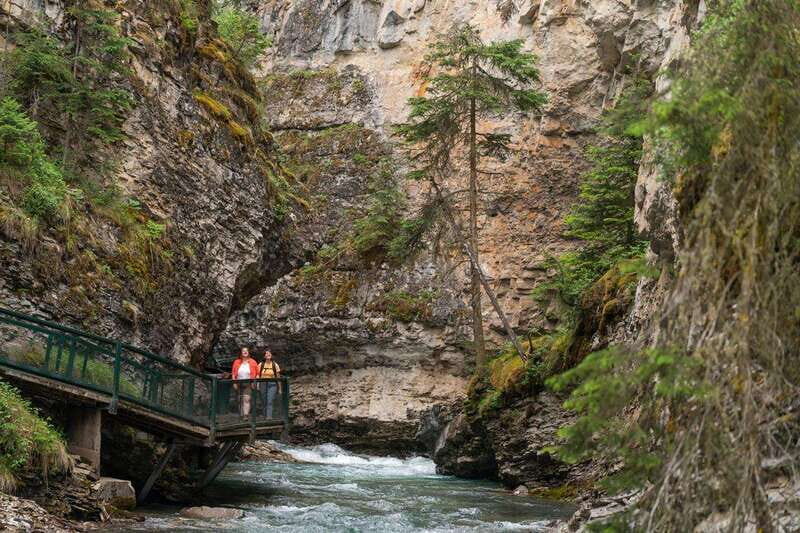 Banff: Gondola Ticket and Johnston Canyon Hiking Tour - What to Expect from the Tour