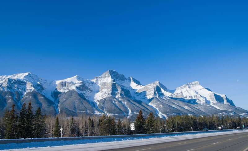 Banff: Guided Day Trip with Hotel Pickup and Drop-off - Key Points