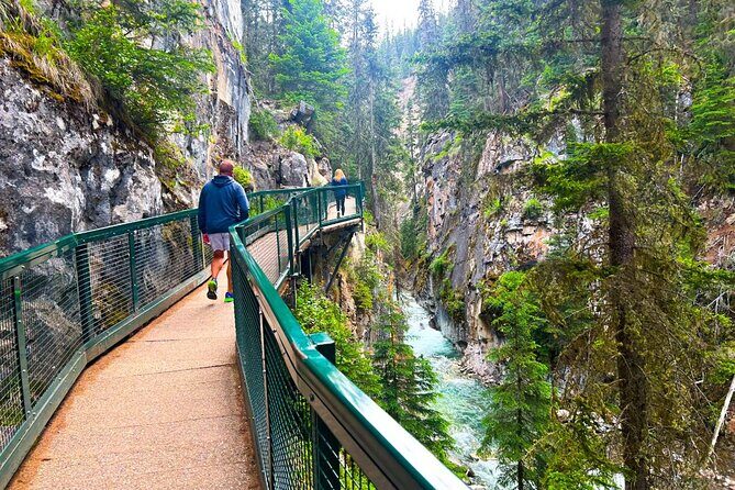 Banff Highlights Tour Louise, Johnston and Minnewanka Shared Tour - A Closer Look at the Itinerary