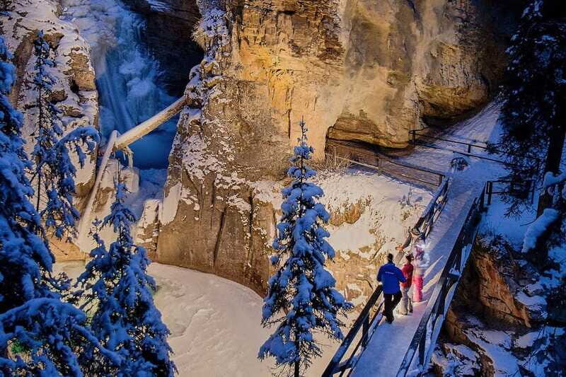 Banff: Johnston Canyon Evening Icewalk - FAQ
