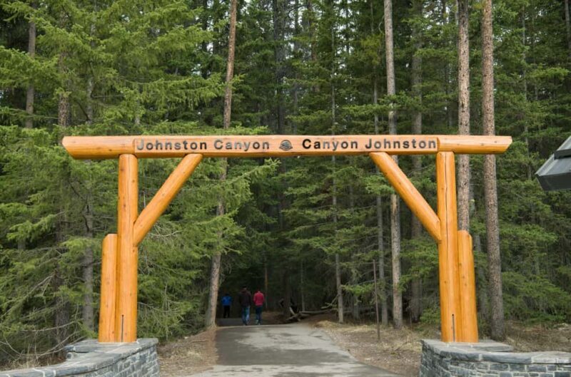 Banff, Lake Louise, Johnston Canyon, Vermilion Lake Day Trip - The Value of This Tour