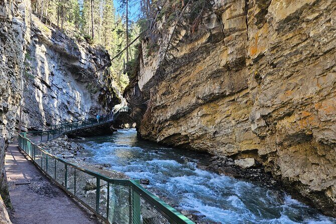 Banff Mountain Adventure with Hiking and Canoeing Options - What to Expect from the Banff Mountain Adventure Tour